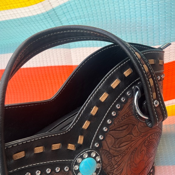 Western Brown Leather—like textured Handbag - Picture 11 of 12